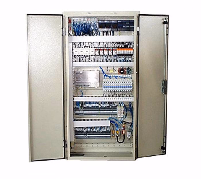 Tablou electric cu sistem automat de comandă multiplă şi diagnoză Tehmin pentru automotoare tip LVT